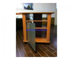 Mobile con ruote PORTA TV in legno robusto color ciliegio come nuovo