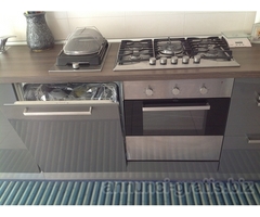 arredo completo camera cucina divano tavolo