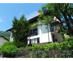 LAGO DI GARDA GARDASEE MONTE BALDO BRENTONICO CASA INDIPENDENTE 450 MQ AMPIO GIARDINO BIFAMILIARE