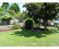 LAGO DI GARDA GARDASEE MONTE BALDO BRENTONICO CASA INDIPENDENTE 450 MQ AMPIO GIARDINO BIFAMILIARE