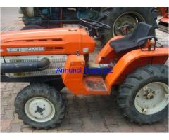 Trattorino Kubota ZB1400 completo di trincia erba