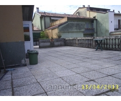 privato vende trilocale