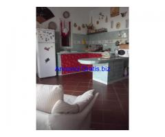 VILLA CON PISCINA