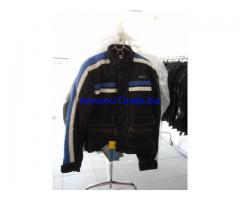 Stock abbigliamento per moto