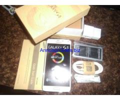 originali telefoni di Apple e Samsung