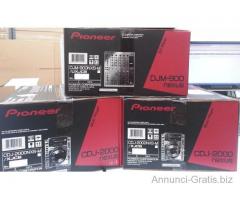 Platinum Edition CDJ-2000 Nexus multi-player, DJM-900nexus mixer e la stazione RMX-1000 Remix