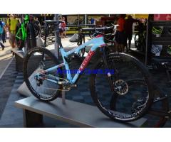 Tutte le biciclette di 2015 sulla vendita.
